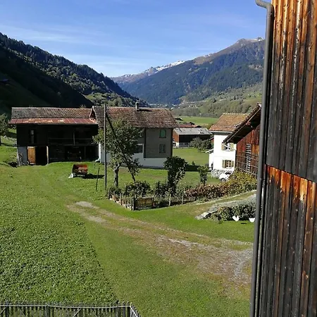Domek alpejski Casa Steilalva - Grosszuegiges Fuer Erholsamen Familienurlaub Surrein